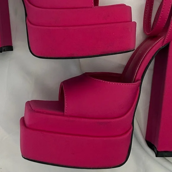 Public Desire Hot Pink Platform Barbie Inspired 70’s Retro Sexy Heel size UK 4 - Picture 10 of 12